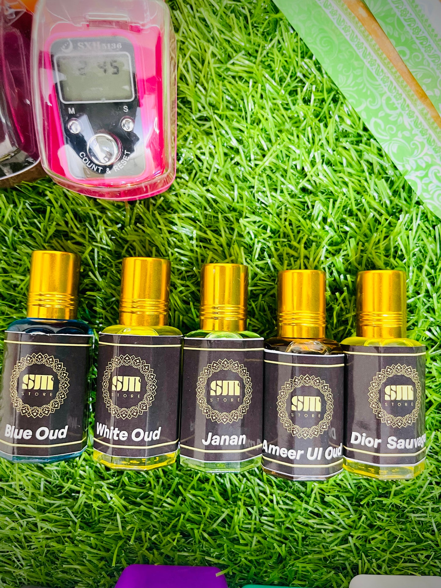 🌙 Special Ramzan Deal – 5 Premium Attars + FREE Gifts