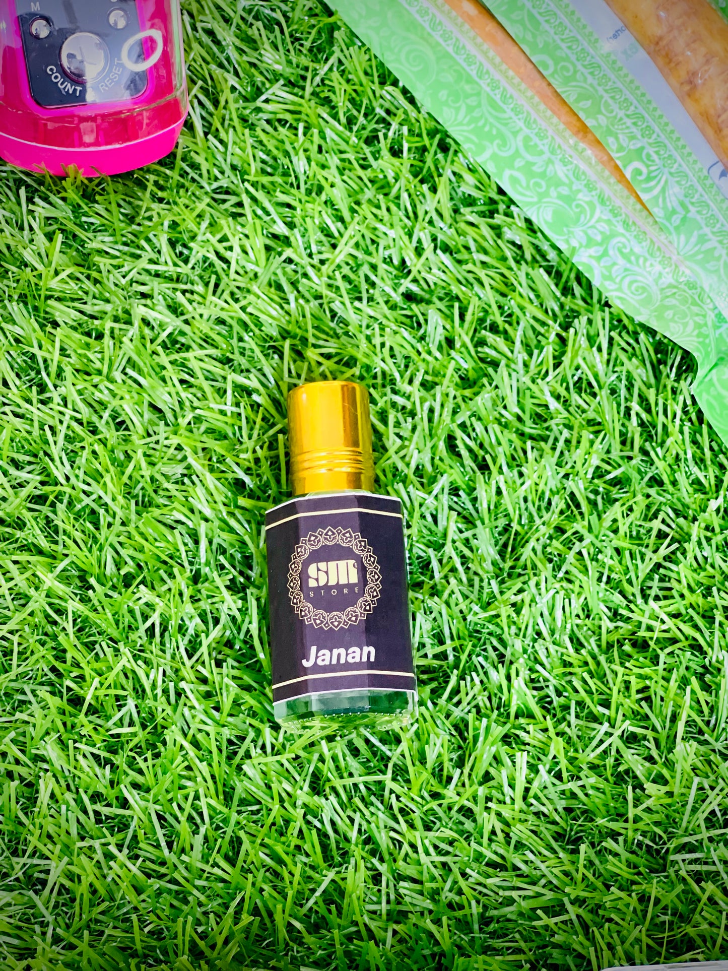 🌙 Special Ramzan Deal – 5 Premium Attars + FREE Gifts