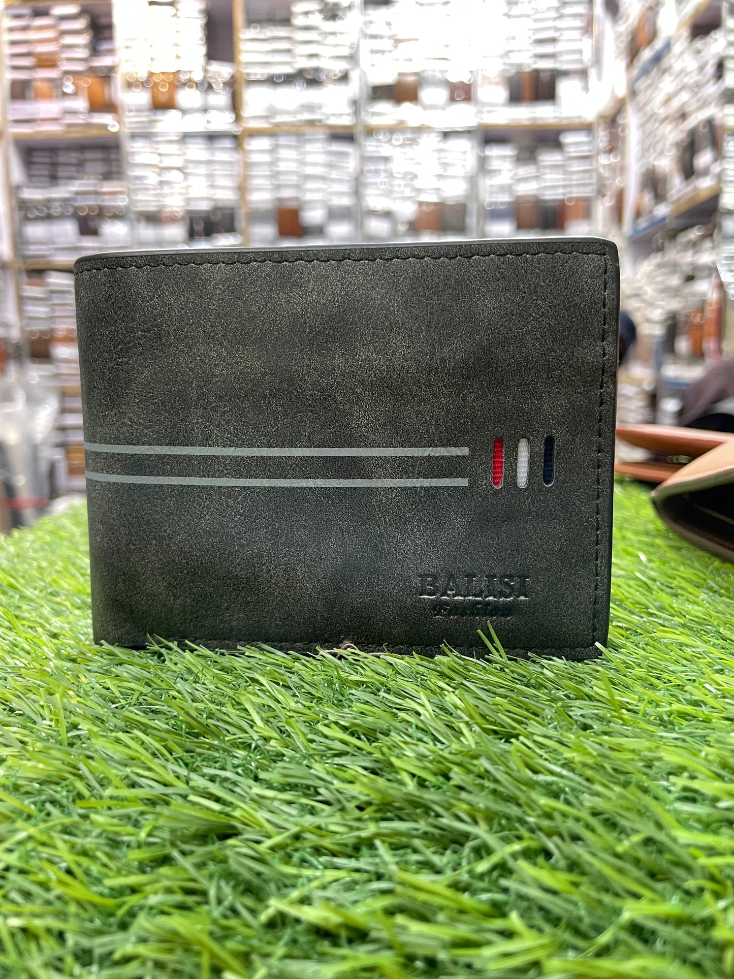 Premium Leather Wallet – Classic &amp; Durable